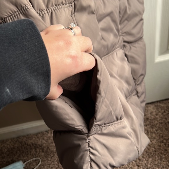 Light brown puffer vest - Picture 3 of 5